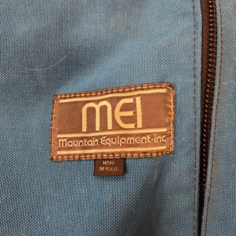 MEI Mountain Equipment Inc Vintage Blue Backpack Daypack Made in USA Outdoors